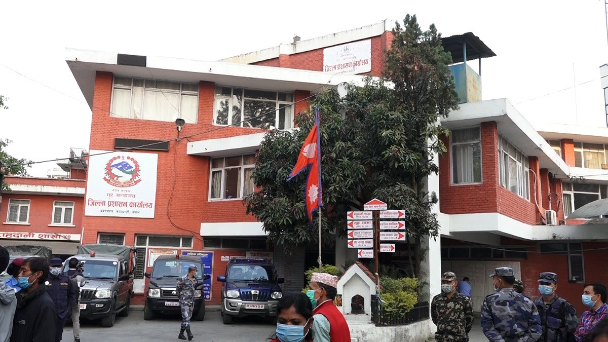 दुर्गा प्रसाई समूहलाई तीनकुनेमा कार्यक्रम गर्न अनुमति छैनः काठमाडौं प्रशासन