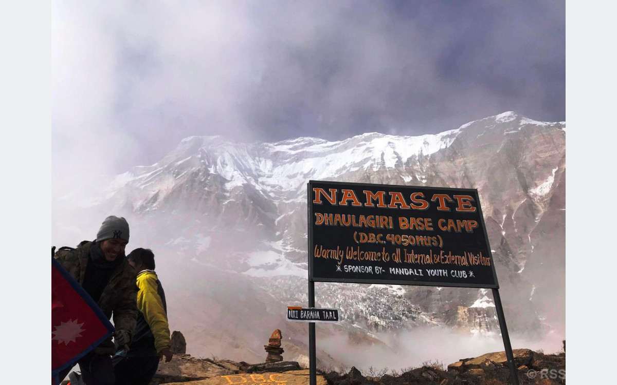 पाँच आरोहीको शव एक सातादेखि धौलागिरि हिमालमै