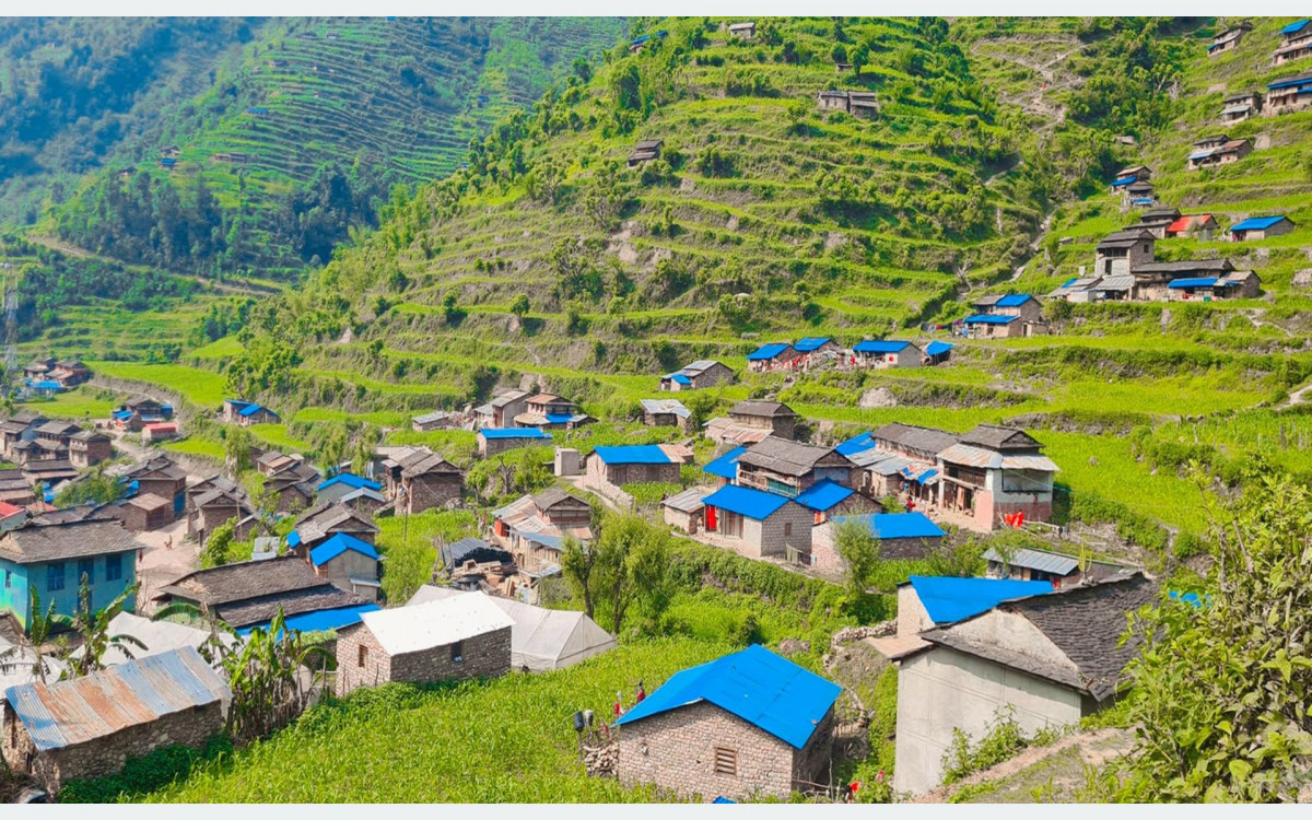 बागलुङका  दुर्गम गाउँमा विद्युत् प्रसारण लाइन विस्तार