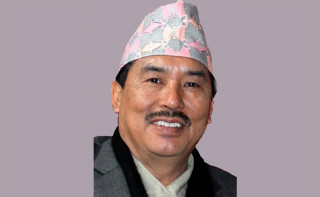 कांग्रेस सांसद गुरुङको निलम्बन फुकुवा बदर हुनुपर्ने मागसहित सर्वोच्च पुग्यो अख्तियार