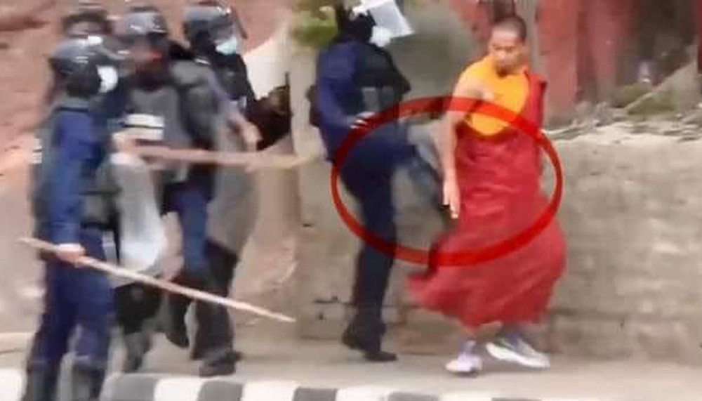 भद्रकालीमा ‘भिक्षुलाई लात्ती हान्ने’ प्रहरीमाथि प्रधान कार्यालयले अघि बढायो विभागीय कारबाही