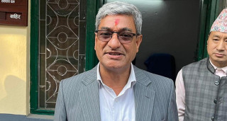 गृहमन्त्री लेखकले दिए राजीनामा