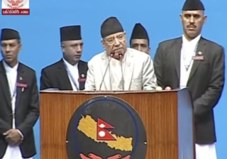  कांग्रेसप्रति आक्रोशित हुँदै  प्रधानमन्त्री दहालले भने : 'आजको तपाईंहरूको गतिविधि नेपालको इतिहासमा एउटा कलंकका रूपमा रहनेछ'