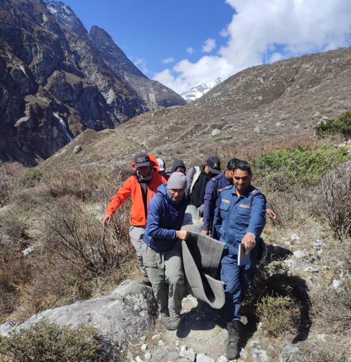 रसुवाको लाङसिसामा ट्रेकिङ गएका व्यक्तिको लेक लागेर मृत्यु