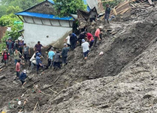लमजुङ पहिरो :  बेपत्ता चारैजनाको शव भेटियो