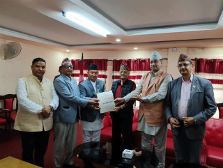 बागमतीको मुख्यमन्त्रीमा कांग्रेसका नेता लामाद्वारा दाबी पेस