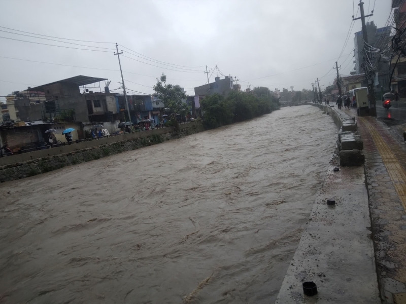 बूढानीलकण्ठ आसपास भारी वर्षा, विष्णुमतिमा जलसतह बढ्दो