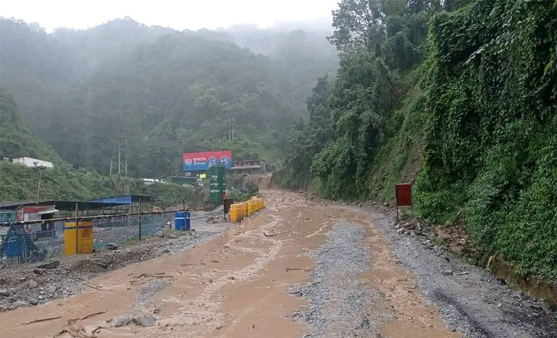 बाढीपहिरो : यी हुन् पूर्ण रूपमा अवरुद्ध सडक (सूचीसहित)