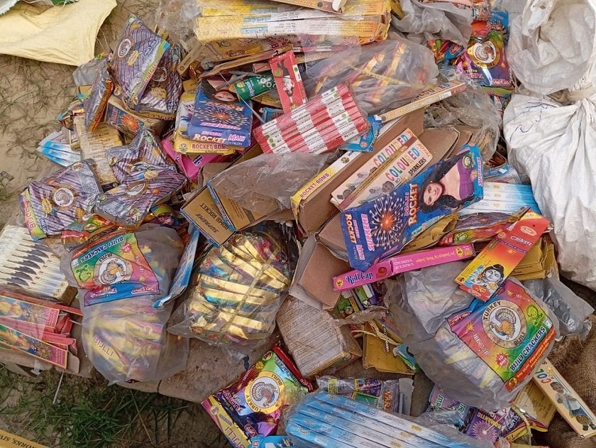 नयाँबसपार्क क्षेत्रबाट अवैध पटाका बरामद