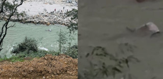 चामल बोकेर आउँदै गरेको ट्रक त्रिशूलीमा खस्यो, तीनजनाको उद्धार