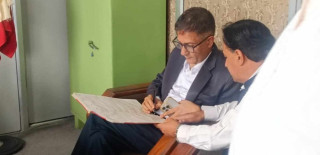 १०३ दिनपछि तनाव झेल्दै काठमाडौंका प्रमुख प्रशासकीय अधिकृतले गरे हाजिर