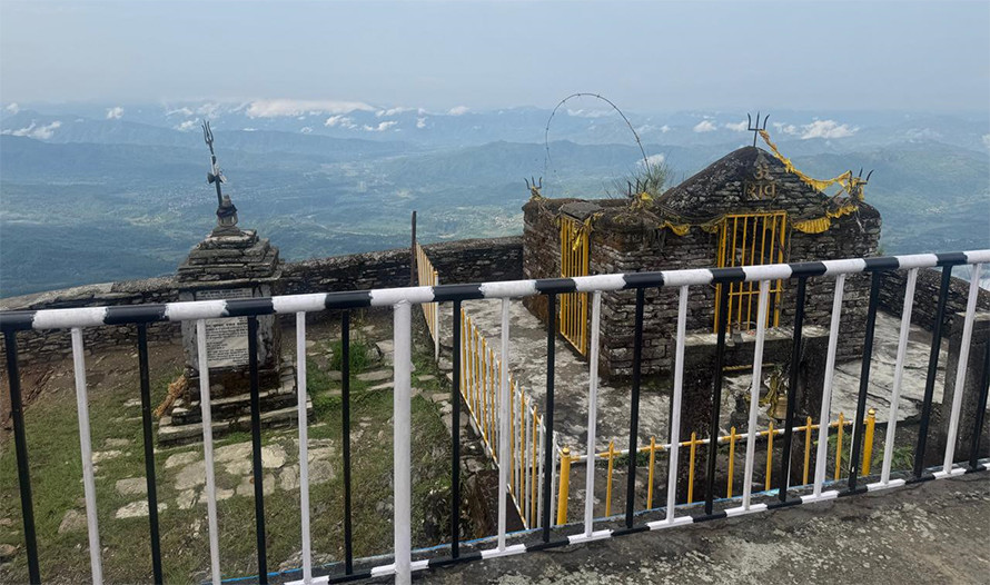 पर्यटक आकर्षणको केन्द्र बन्दै लमजुङको राइनासकोट