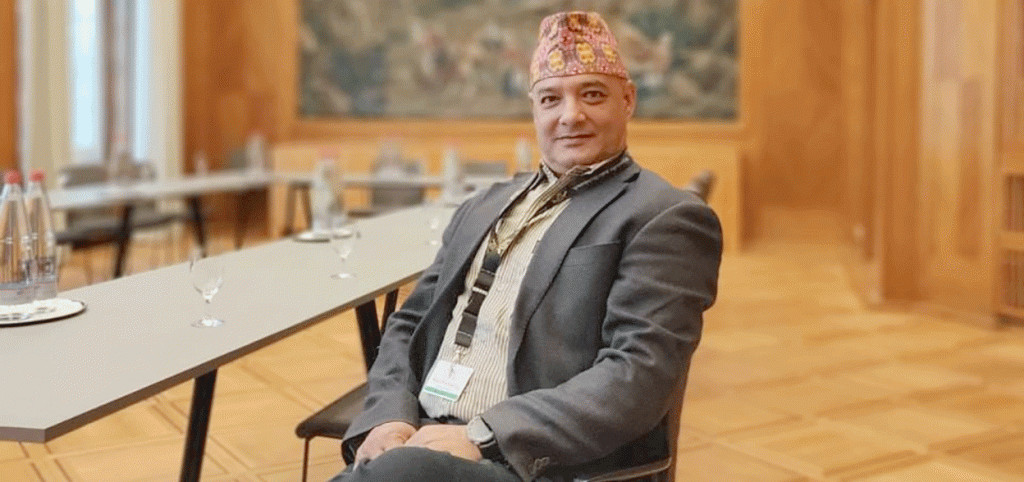 अदालत हाजिर भए धवल शम्शेर, खनालको इजलासमा बयान शुरु