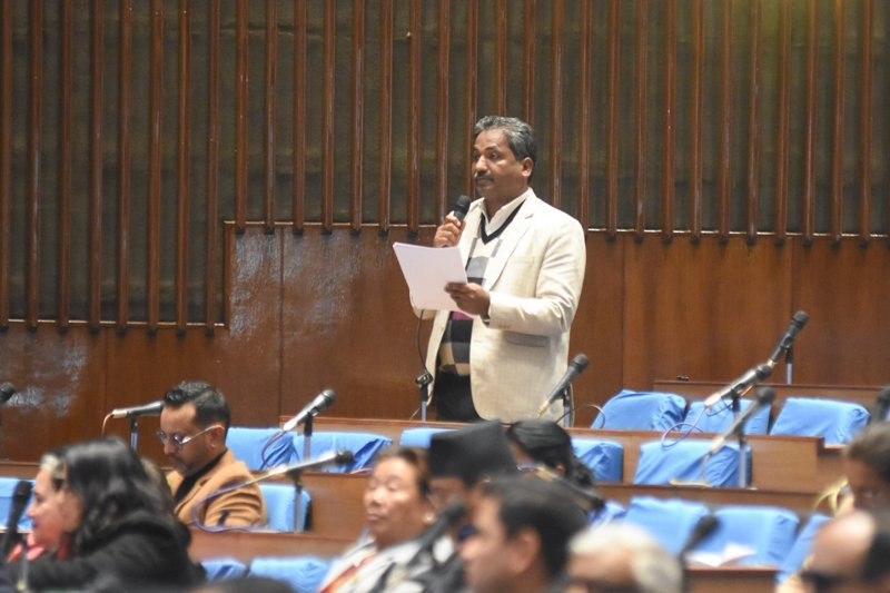 प्रभु साहको प्रश्न, महत्त्वपूर्ण राजमार्गहरू किन लथालिङ्ग अवस्थामा छन् ?