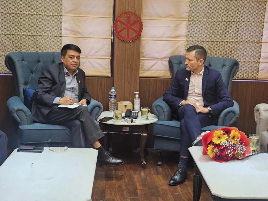 आइओइ महासचिव सान्तोस र महासंघका अध्यक्षबीच भेटवार्ता