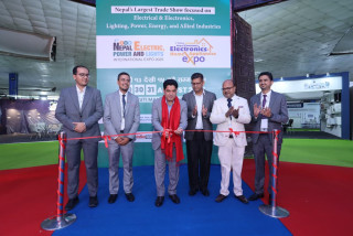 उद्योग मन्त्री दामोदर भण्डारीद्वारा ‘इलेक्ट्रिक एंड इलेक्ट्रोनिक्स’ अन्तर्राष्ट्रिय प्रदर्शनीको उद्घाटन