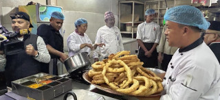 तिहारको अवसरमा सेल पकाउने प्रतियोगिता