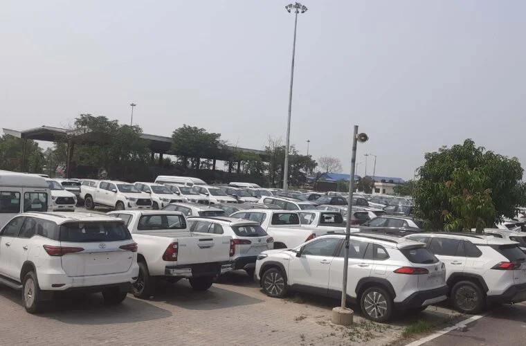 वीरगञ्ज नाका हुँदै ३ महिनामा ८ अर्ब ७० करोडका सवारीसाधन भित्रिए