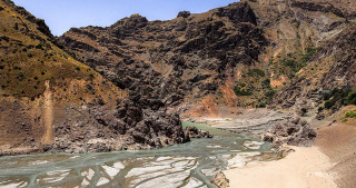 इरानमा किन भइरहेको छ अभूतपूर्व जलसंकट ?