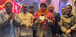 रसुवा एमालेका पूर्व जिल्ला अध्यक्ष ढकाल कांग्रेसमा प्रवेश