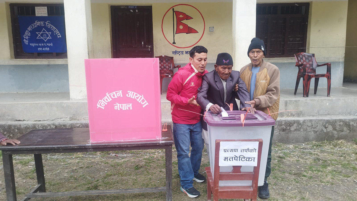 १०१ वर्षीय छन्त्यालले गरे मतदान