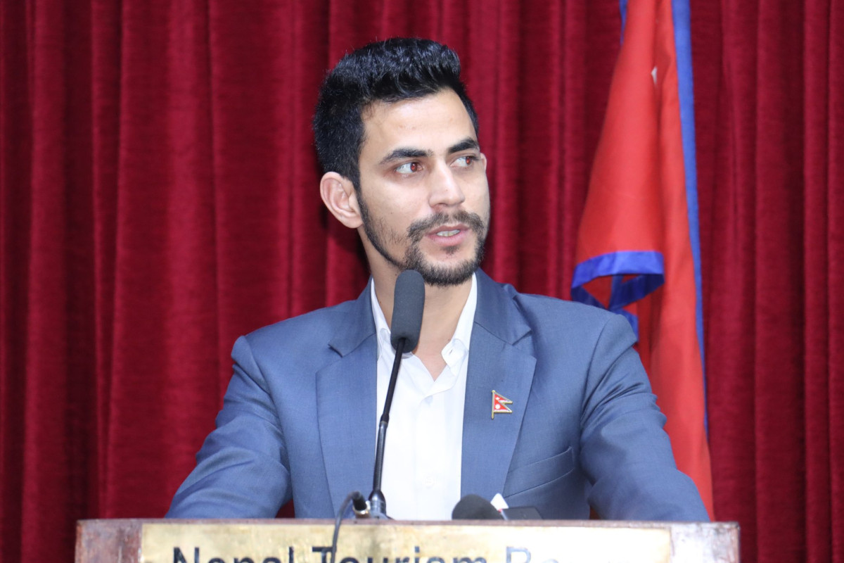 ढुक्क हुनुस्, देश बनाउँछौँ : महामन्त्री शाह